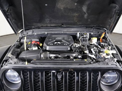 Used 2022 Jeep Wrangler Unlimited Rubicon 4xe image 16