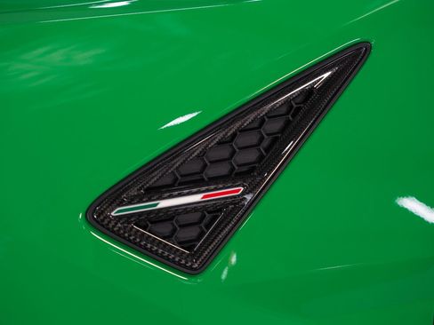 Used 2023 Lamborghini Urus Performante image 21