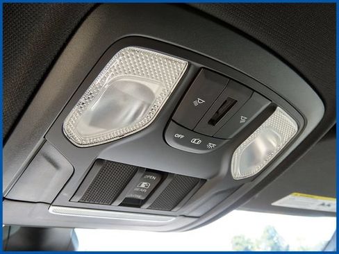 Used 2021 RAM 1500 Big Horn AWD/4WD image 18