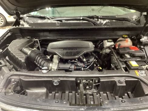 Used 2020 GMC Acadia AT4 w/ LPO, 'HIT The Road' Package image 9