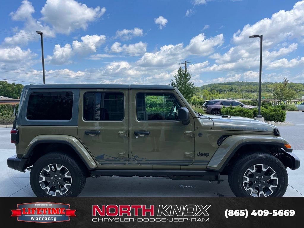 New 2026 Jeep Wrangler Unlimited Sahara w/ Rockslide Package AWD/4WD image 20