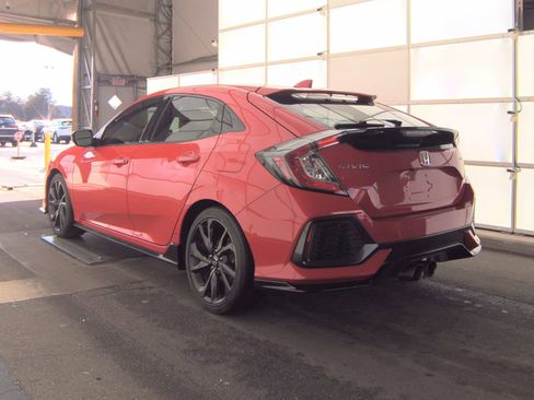 Used 2018 Honda Civic Sport image 11