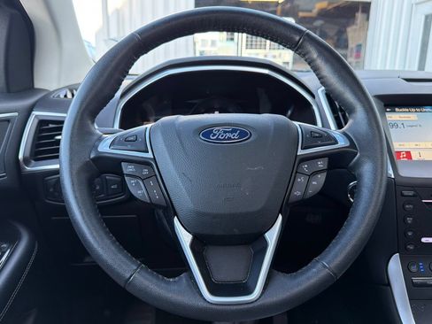 Used 2018 Ford Edge Titanium w/ Equipment Group 302A AWD/4WD image 23