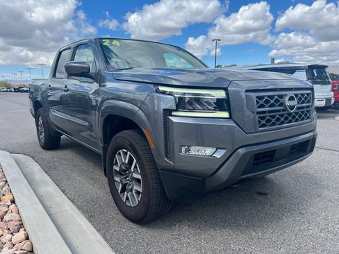 Used 2024 Nissan Frontier SL w/ Technology Package AWD/4WD image 3