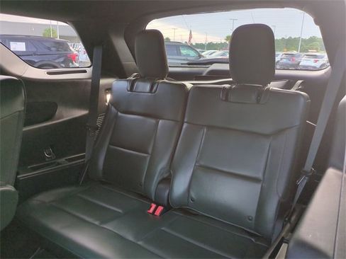 Used 2022 Ford Explorer Timberline image 12