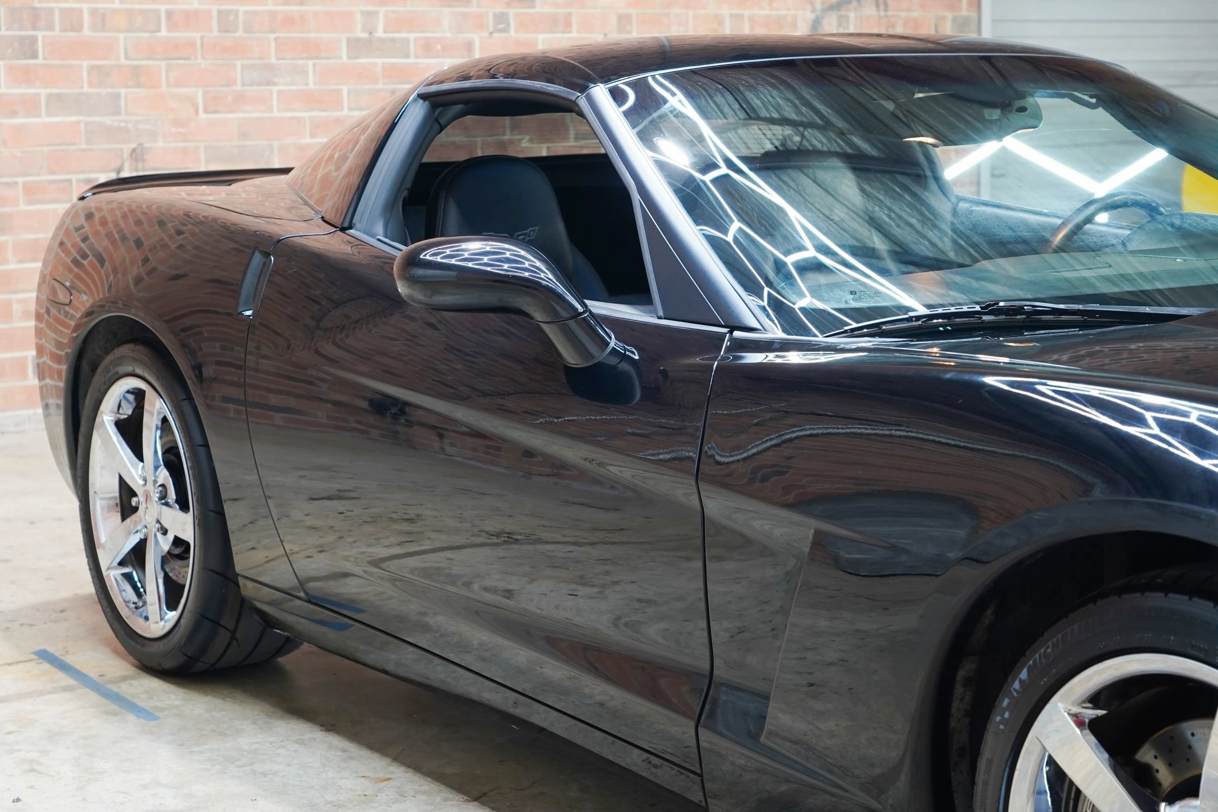 Used 2010 Chevrolet Corvette Coupe w/ Preferred Equipment Group RWD image 22