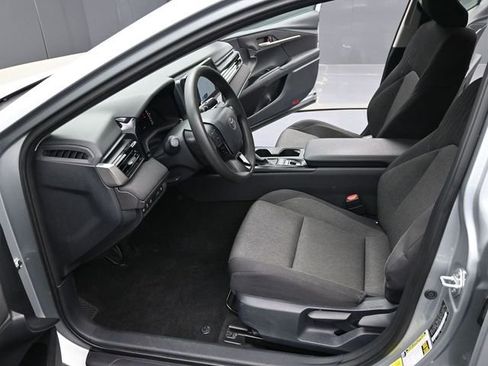 Used 2025 Toyota Camry LE FWD image 26