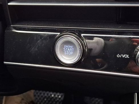 Certified 2026 Genesis GV70 2.5T Advanced image 26