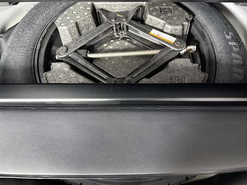 Certified 2022 Toyota RAV4 Limited image 38