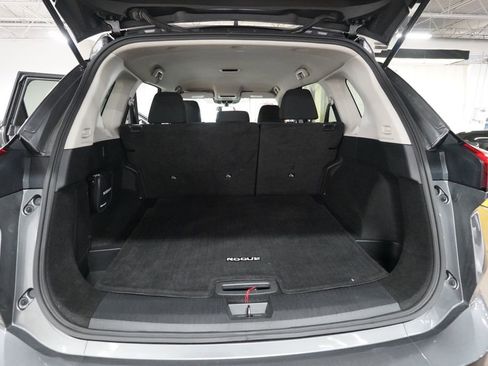 Used 2024 Nissan Rogue S FWD image 10