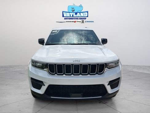 New 2026 Jeep Grand Cherokee Laredo X RWD image 8