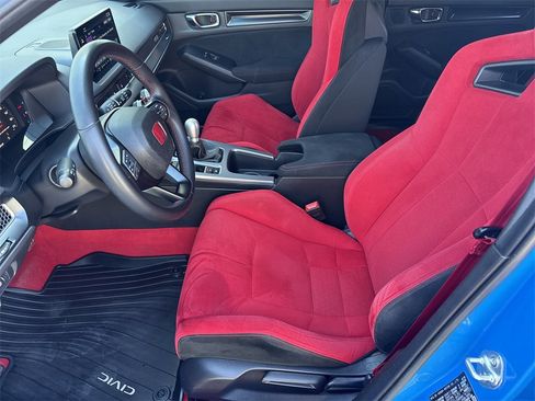 Used 2023 Honda Civic Type R image 9