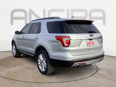 Used 2016 Ford Explorer XLT w/ Equipment Group 202A image 8