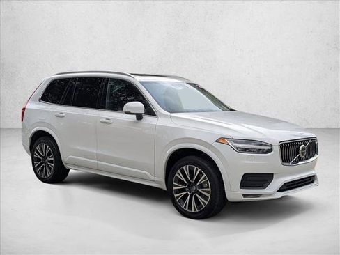 Used 2020 Volvo XC90 T5 Momentum w/ Protection Package Premier image 3