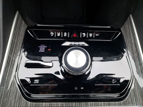 Used 2022 Jeep Wagoneer Series III image 22