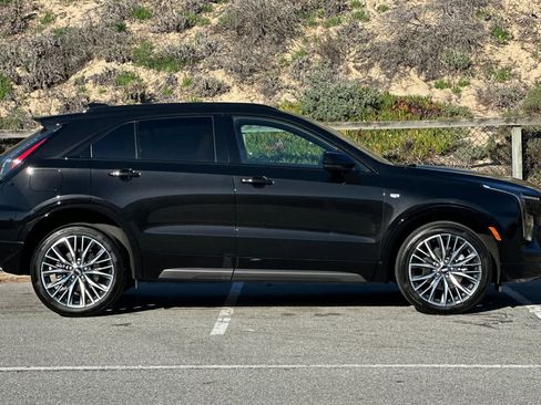 Used 2024 Cadillac XT4 Sport image 6