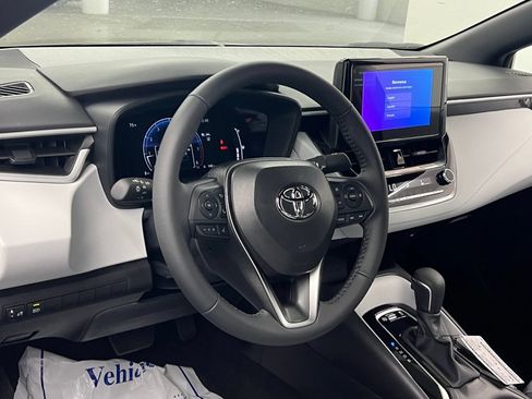 Used 2026 Toyota Corolla SE FWD image 10