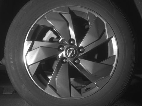 Used 2025 Nissan Rogue SV image 15