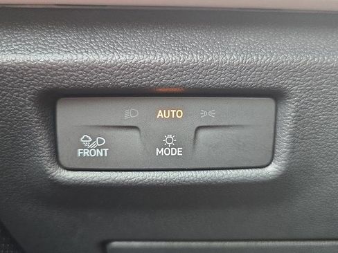 Used 2025 Volkswagen Tiguan SEL R-Line AWD/4WD image 13
