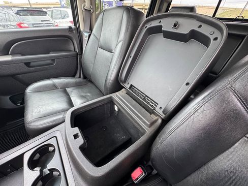 Used 2013 Chevrolet Silverado 3500 LTZ AWD/4WD image 24