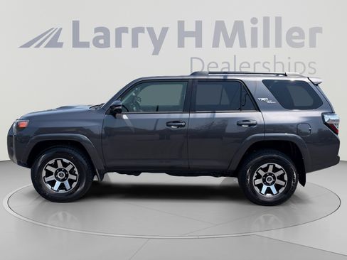 Certified 2023 Toyota 4Runner TRD Off-Road Premium w/ Moonroof Package AWD/4WD image 2