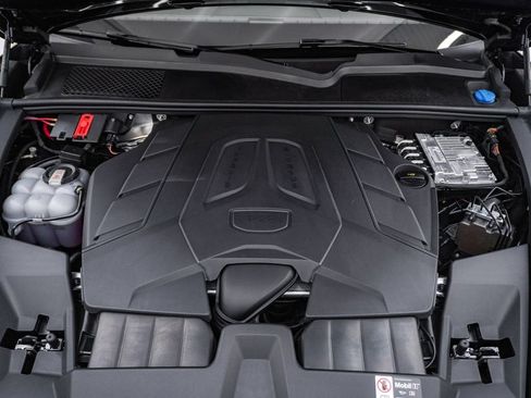 Certified 2026 Porsche Cayenne Coupe AWD/4WD image 29