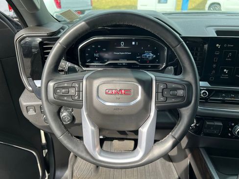 Used 2023 GMC Sierra 1500 SLT w/ SLT Premium Package AWD/4WD image 33
