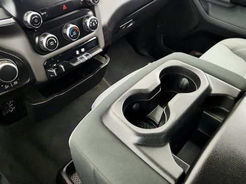 Used 2019 RAM 1500 Big Horn AWD/4WD image 16