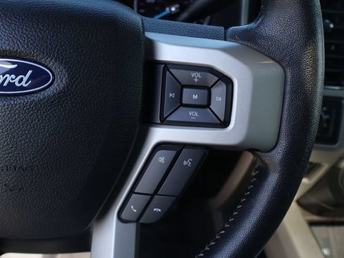Used 2020 Ford F250 Lariat w/ Lariat Ultimate Package AWD/4WD image 31