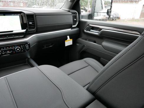 New 2026 Chevrolet Silverado 2500 LTZ w/ LTZ Plus Package AWD/4WD image 15