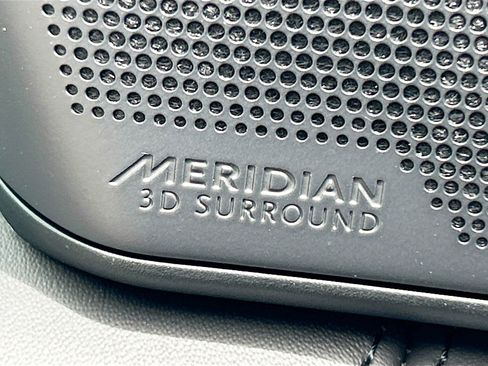 New 2025 Land Rover Range Rover SE image 21