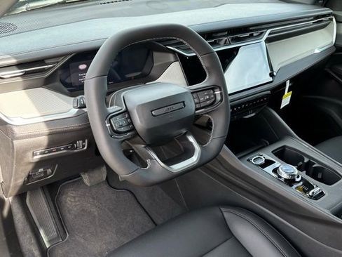 New 2026 Jeep Cherokee Limited image 8