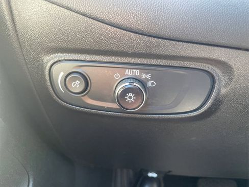 Used 2023 Chevrolet Equinox LT image 15