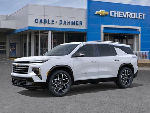 New 2026 Chevrolet Traverse High Country w/ LPO, Floor Liner Package AWD/4WD image 2