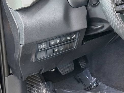 Used 2025 Toyota Sequoia Limited w/ Tow Technology Package AWD/4WD image 10