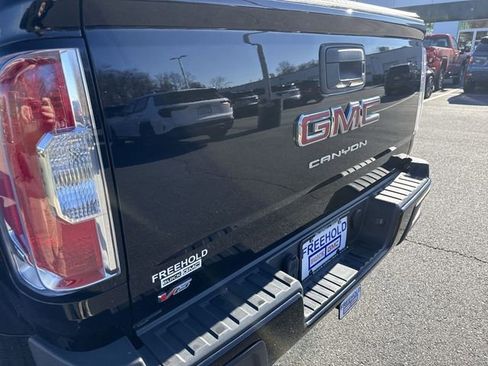 Certified 2022 GMC Canyon Elevation image 29