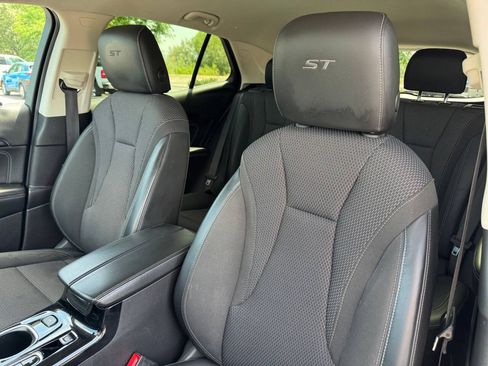 Used 2023 Buick Envision Preferred w/ Sport Touring Package AWD/4WD image 12