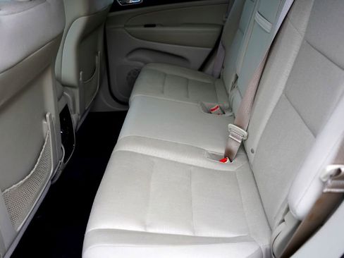 Used 2015 Jeep Grand Cherokee Laredo w/ Quick Order Package 23E image 25