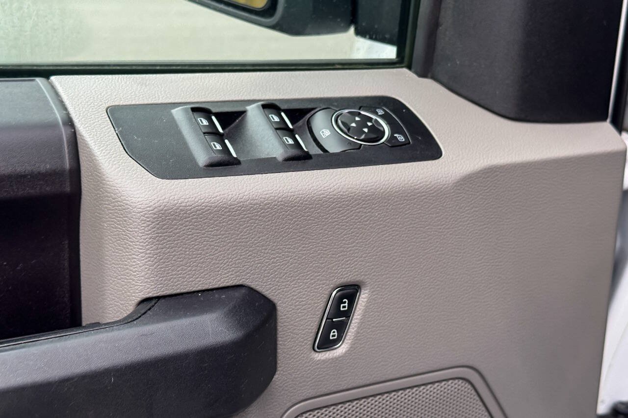 Used 2018 Ford F150 XL w/ Equipment Group 101A Mid AWD/4WD image 21