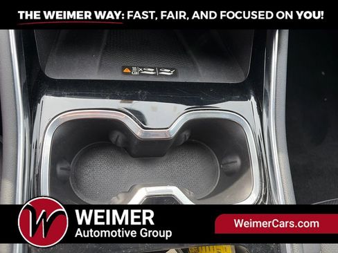 Used 2025 Chevrolet Traverse LT AWD/4WD image 34