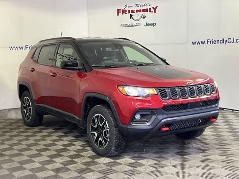 New 2026 Jeep Compass Trailhawk image 2