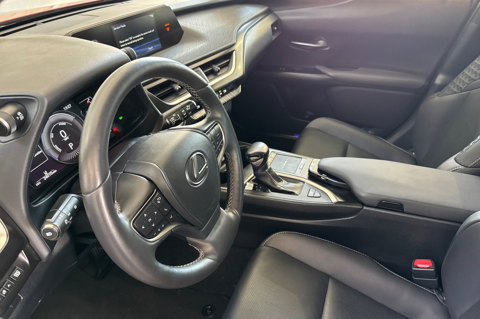 Used 2019 Lexus UX 250h w/ Premium Package AWD/4WD image 11
