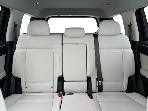 New 2026 Hyundai Santa Fe SE image 16