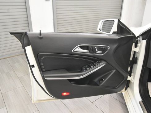 Used 2019 Mercedes-Benz CLA 250 4MATIC w/ Premium Package image 16