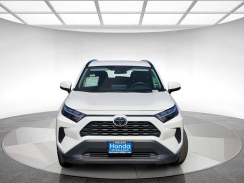 Used 2025 Toyota RAV4 XLE image 8