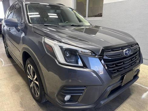 Used 2022 Subaru Forester Limited AWD/4WD image 5
