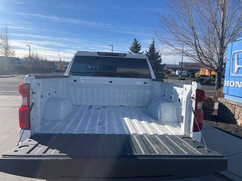 Used 2024 Chevrolet Silverado 1500 Custom Trail Boss image 14