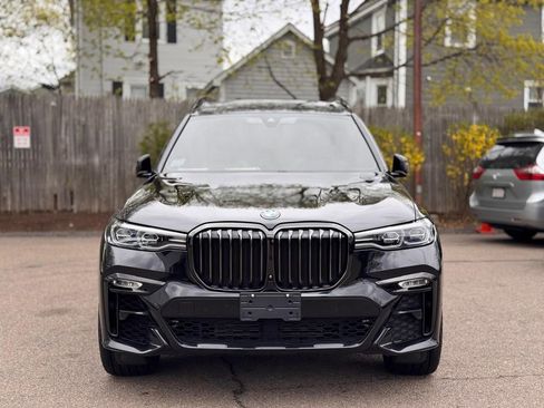 Used 2021 BMW X7 xDrive40i w/ M Sport Package AWD/4WD image 9