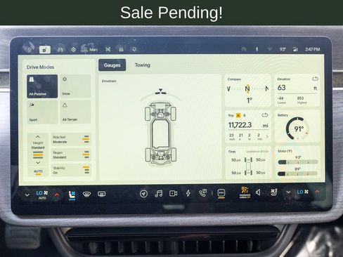 Used 2025 Rivian R1S Adventure AWD/4WD image 28