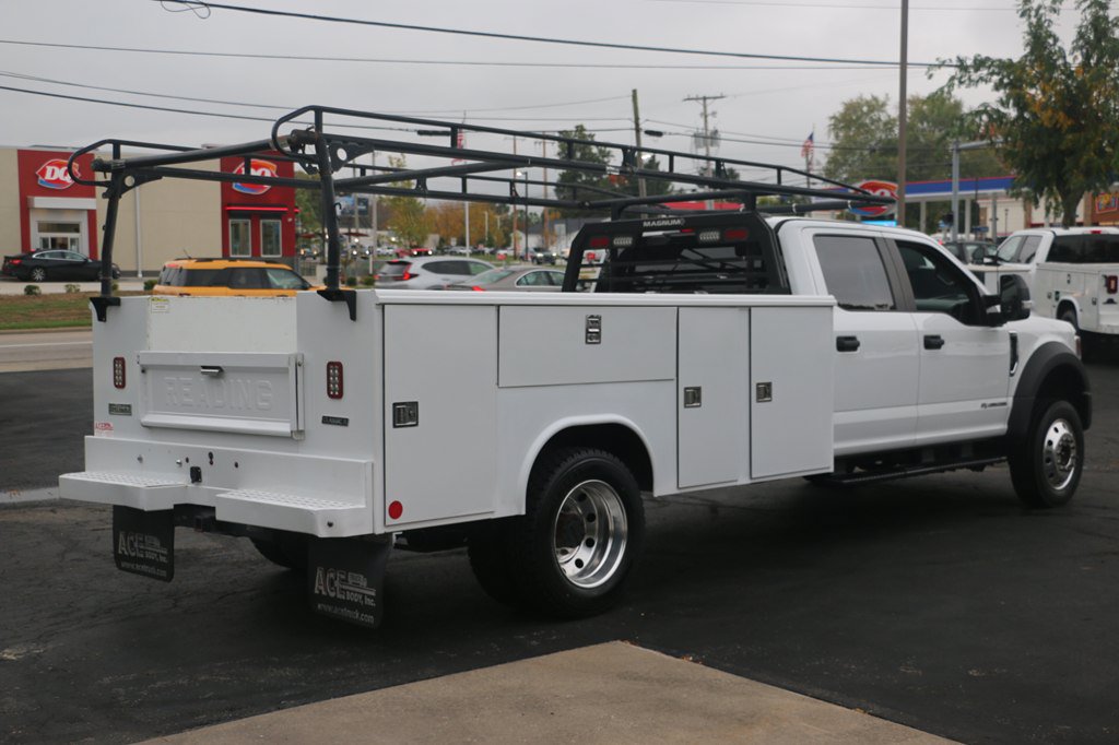 Used 2022 Ford F550 4x4 Crew Cab Super Duty w/ Power Equipment Group image 5